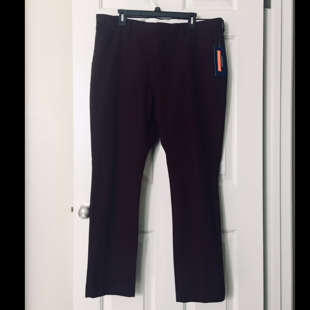 Signature Slim Old Navy Men’s Pants Size 38X30 NWT 😎🤵🏻‍♂️